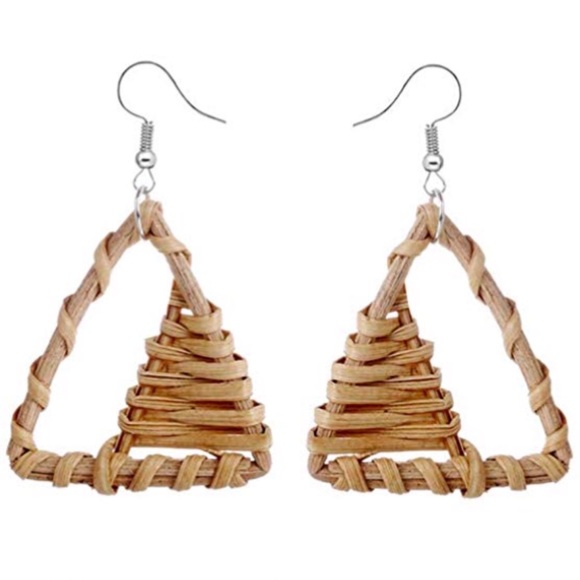 • NWOT! Handmade Wicker Earrings • - Picture 4 of 8